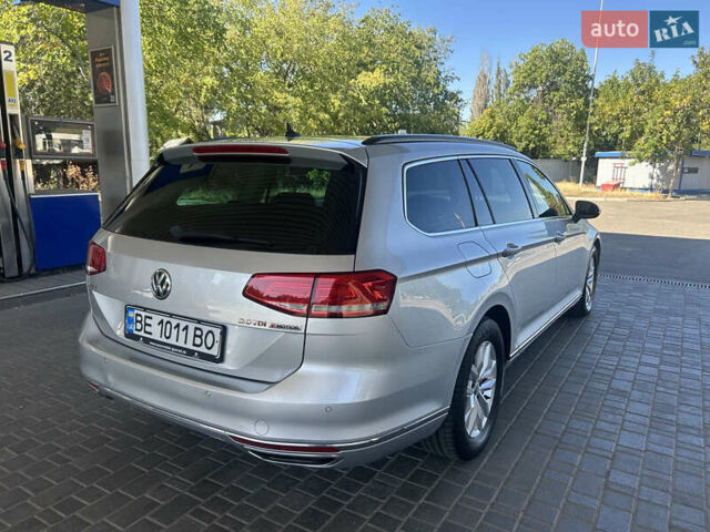 Серый Фольксваген Пассат, объемом двигателя 1.97 л и пробегом 305 тыс. км за 16900 $, фото 4 на Automoto.ua