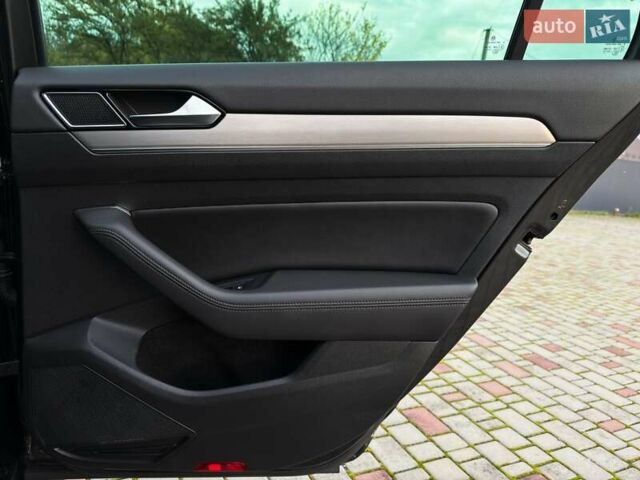 Серый Фольксваген Пассат, объемом двигателя 2 л и пробегом 199 тыс. км за 21499 $, фото 59 на Automoto.ua