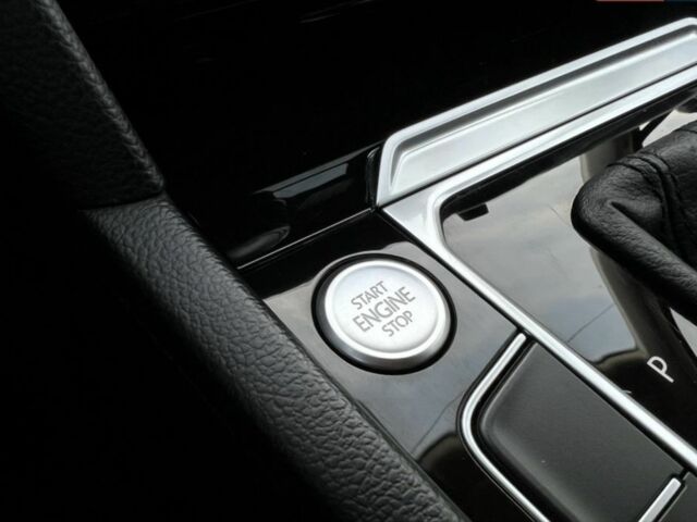 Серый Фольксваген Пассат, объемом двигателя 2 л и пробегом 288 тыс. км за 18700 $, фото 17 на Automoto.ua