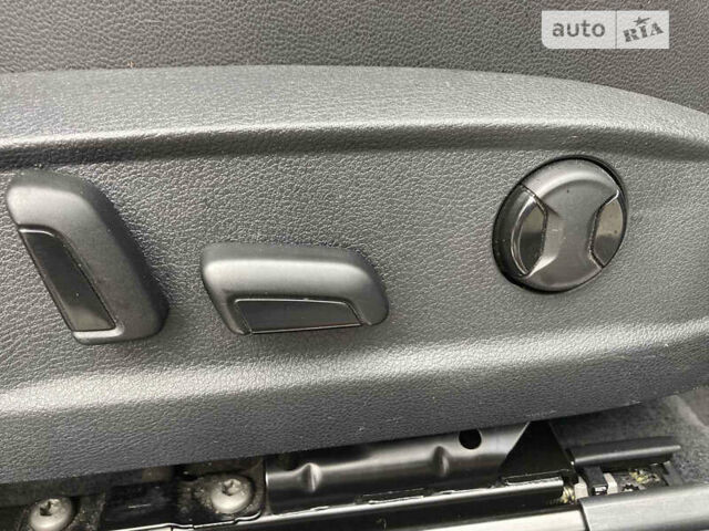 Серый Фольксваген Пассат, объемом двигателя 1.97 л и пробегом 180 тыс. км за 20500 $, фото 27 на Automoto.ua