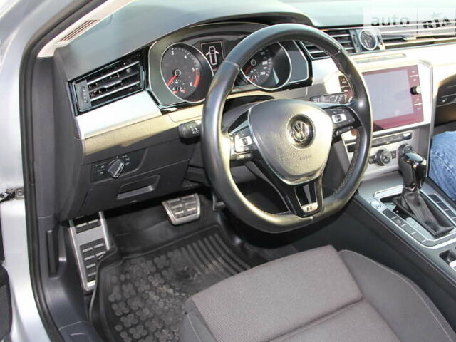 Серый Фольксваген Пассат, объемом двигателя 1.97 л и пробегом 276 тыс. км за 16000 $, фото 24 на Automoto.ua