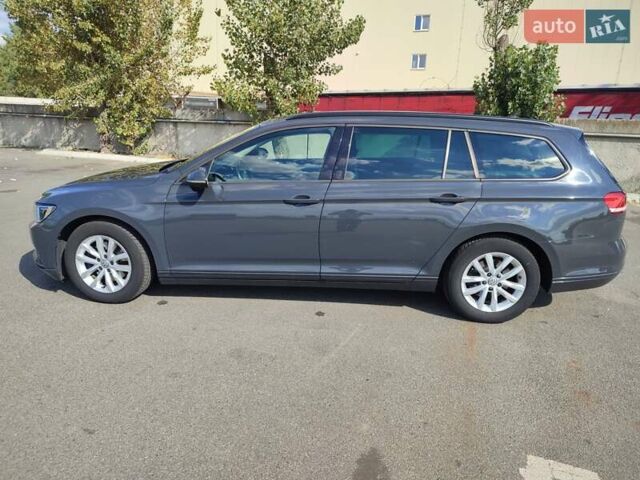 Сірий Фольксваген Пассат, об'ємом двигуна 2 л та пробігом 263 тис. км за 15500 $, фото 6 на Automoto.ua