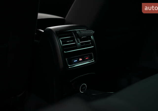 Серый Фольксваген Пассат, объемом двигателя 1.6 л и пробегом 270 тыс. км за 15300 $, фото 20 на Automoto.ua