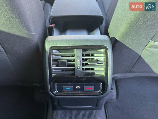 Серый Фольксваген Пассат, объемом двигателя 2 л и пробегом 328 тыс. км за 15800 $, фото 27 на Automoto.ua