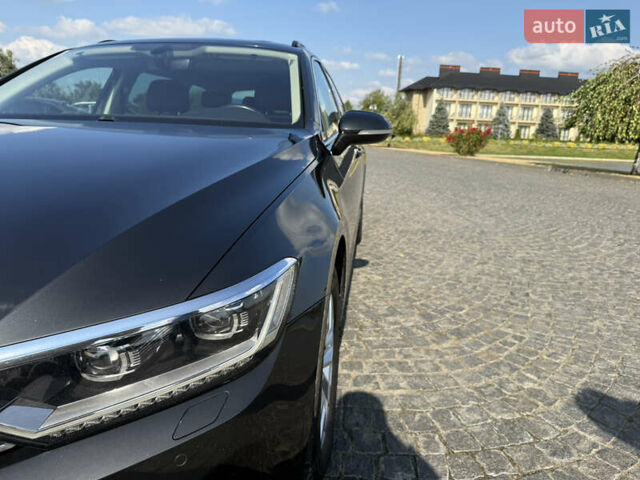 Серый Фольксваген Пассат, объемом двигателя 1.6 л и пробегом 251 тыс. км за 15499 $, фото 19 на Automoto.ua