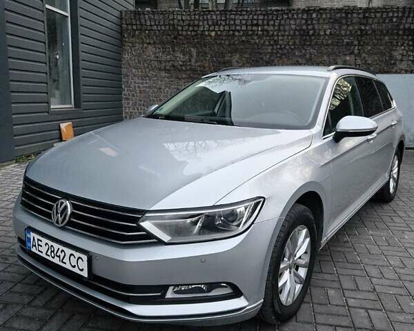 Серый Фольксваген Пассат, объемом двигателя 1.6 л и пробегом 249 тыс. км за 13499 $, фото 19 на Automoto.ua