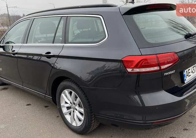 Серый Фольксваген Пассат, объемом двигателя 1.6 л и пробегом 186 тыс. км за 16500 $, фото 4 на Automoto.ua