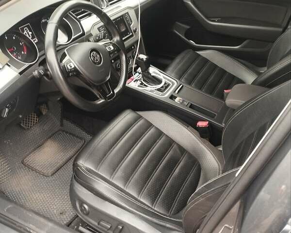 Серый Фольксваген Пассат, объемом двигателя 2 л и пробегом 300 тыс. км за 16600 $, фото 24 на Automoto.ua