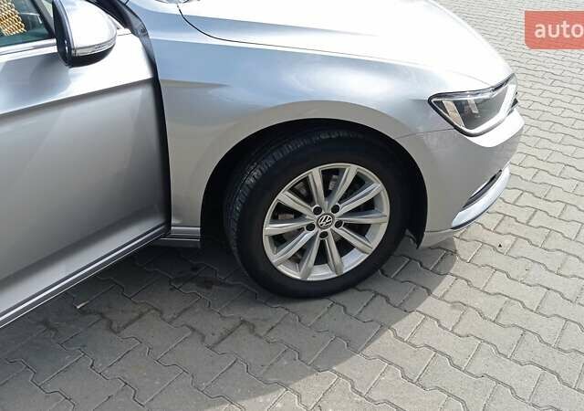 Серый Фольксваген Пассат, объемом двигателя 1.97 л и пробегом 234 тыс. км за 16400 $, фото 21 на Automoto.ua