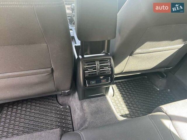 Серый Фольксваген Пассат, объемом двигателя 1.6 л и пробегом 186 тыс. км за 16500 $, фото 28 на Automoto.ua