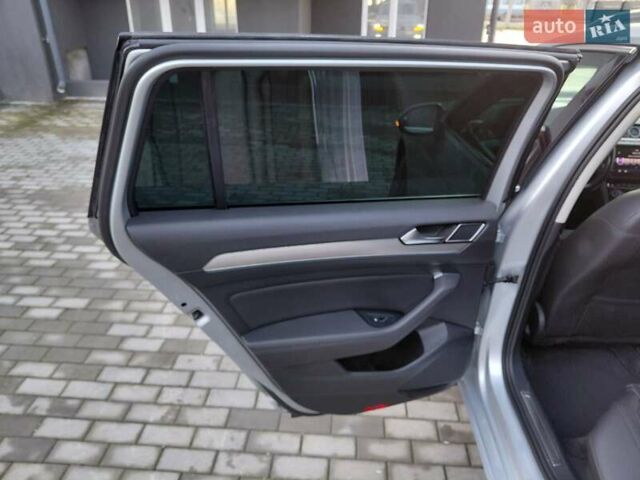 Сірий Фольксваген Пассат, об'ємом двигуна 1.97 л та пробігом 216 тис. км за 17800 $, фото 36 на Automoto.ua