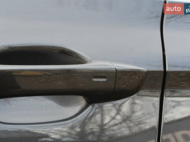 Серый Фольксваген Пассат, объемом двигателя 1.97 л и пробегом 281 тыс. км за 18200 $, фото 13 на Automoto.ua