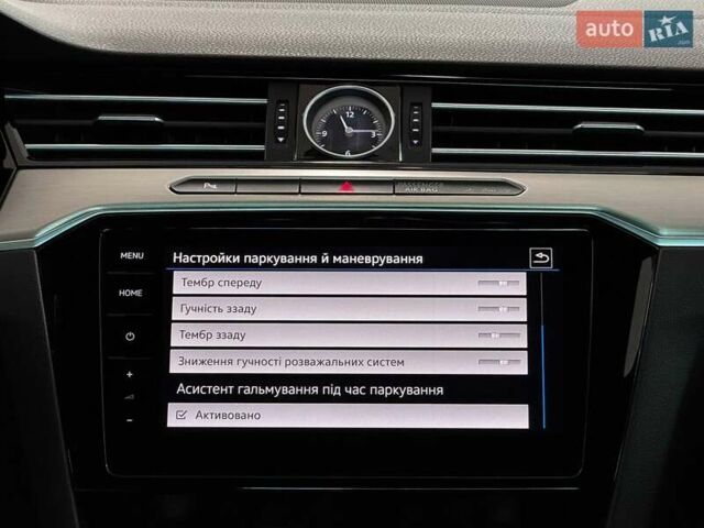 Серый Фольксваген Пассат, объемом двигателя 2 л и пробегом 199 тыс. км за 21499 $, фото 85 на Automoto.ua