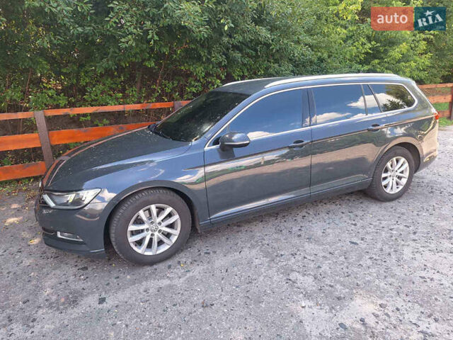 Серый Фольксваген Пассат, объемом двигателя 2 л и пробегом 280 тыс. км за 15999 $, фото 4 на Automoto.ua