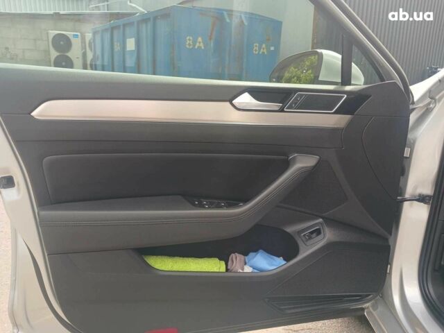 Сірий Фольксваген Пассат, об'ємом двигуна 2 л та пробігом 285 тис. км за 17990 $, фото 8 на Automoto.ua