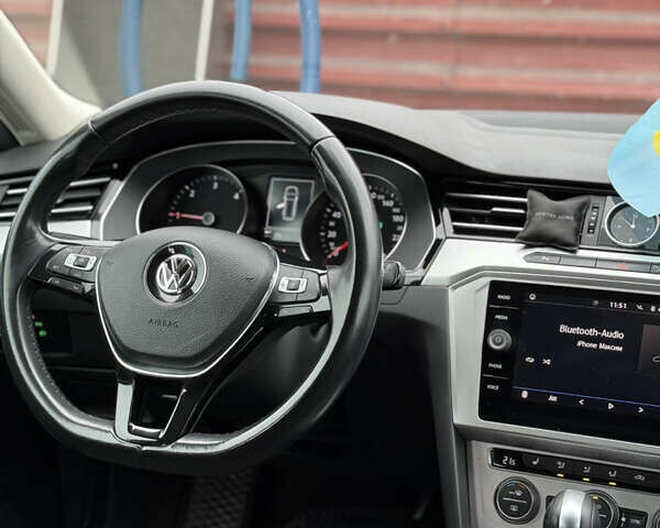 Серый Фольксваген Пассат, объемом двигателя 2 л и пробегом 282 тыс. км за 16500 $, фото 13 на Automoto.ua