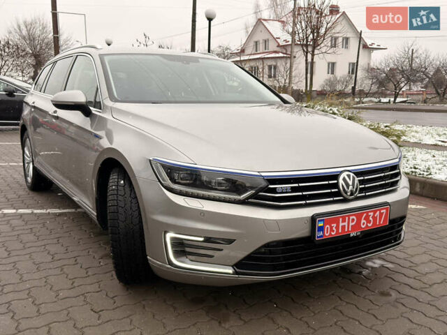 Серый Фольксваген Пассат, объемом двигателя 1.4 л и пробегом 210 тыс. км за 18900 $, фото 2 на Automoto.ua
