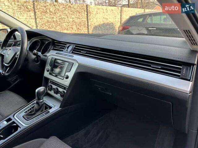 Серый Фольксваген Пассат, объемом двигателя 2 л и пробегом 269 тыс. км за 15850 $, фото 91 на Automoto.ua