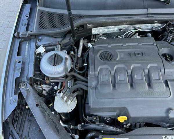 Серый Фольксваген Пассат, объемом двигателя 2 л и пробегом 257 тыс. км за 17999 $, фото 54 на Automoto.ua