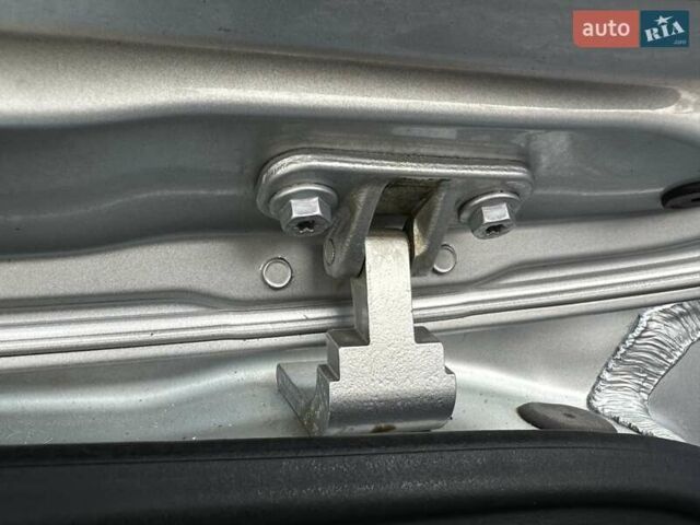 Серый Фольксваген Пассат, объемом двигателя 2 л и пробегом 269 тыс. км за 15850 $, фото 96 на Automoto.ua