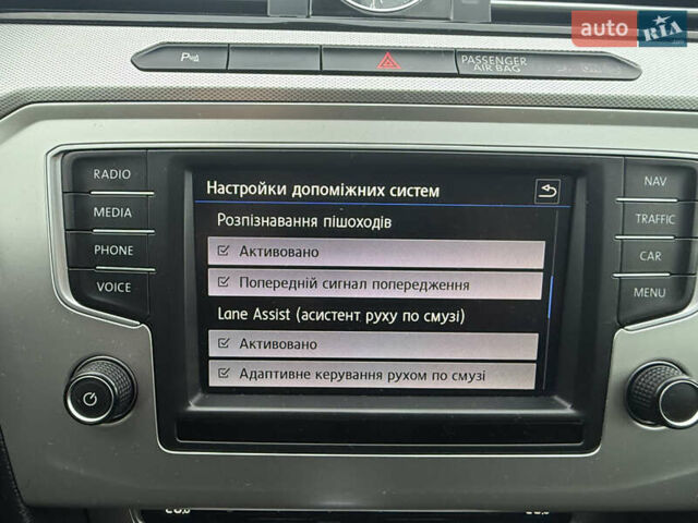 Сірий Фольксваген Пассат, об'ємом двигуна 2 л та пробігом 212 тис. км за 15400 $, фото 26 на Automoto.ua