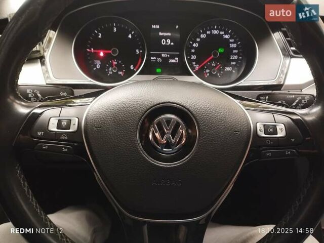 Серый Фольксваген Пассат, объемом двигателя 2 л и пробегом 300 тыс. км за 16600 $, фото 15 на Automoto.ua