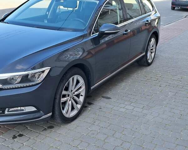 Серый Фольксваген Пассат, объемом двигателя 2 л и пробегом 258 тыс. км за 17700 $, фото 4 на Automoto.ua