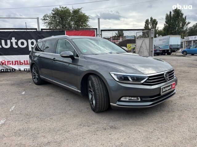 Сірий Фольксваген Пассат, об'ємом двигуна 2 л та пробігом 210 тис. км за 17590 $, фото 6 на Automoto.ua