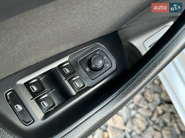 Серый Фольксваген Пассат, объемом двигателя 2 л и пробегом 269 тыс. км за 15850 $, фото 36 на Automoto.ua