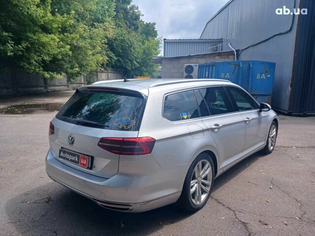 Сірий Фольксваген Пассат, об'ємом двигуна 2 л та пробігом 285 тис. км за 17990 $, фото 4 на Automoto.ua