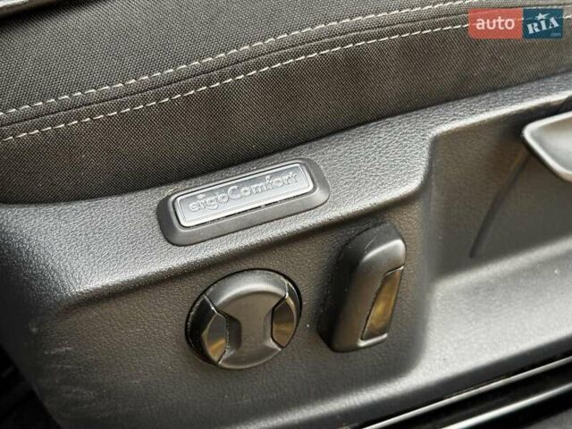 Фольксваген Пассат 2017 в Киеве на Automoto.ua Серый Фольксваген Пассат, объемом двигателя 2 л и пробегом 282 тыс. км за 13790 $, фото 15 на Automoto.ua