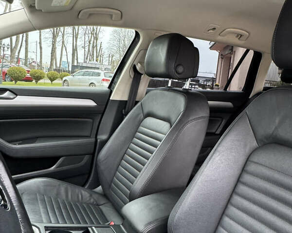 Сірий Фольксваген Пассат, об'ємом двигуна 2 л та пробігом 189 тис. км за 17300 $, фото 35 на Automoto.ua