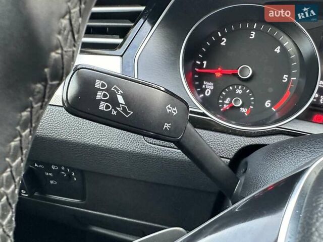 Серый Фольксваген Пассат, объемом двигателя 2 л и пробегом 269 тыс. км за 15850 $, фото 61 на Automoto.ua