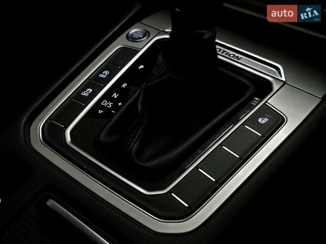 Сірий Фольксваген Пассат, об'ємом двигуна 1.97 л та пробігом 306 тис. км за 16999 $, фото 31 на Automoto.ua