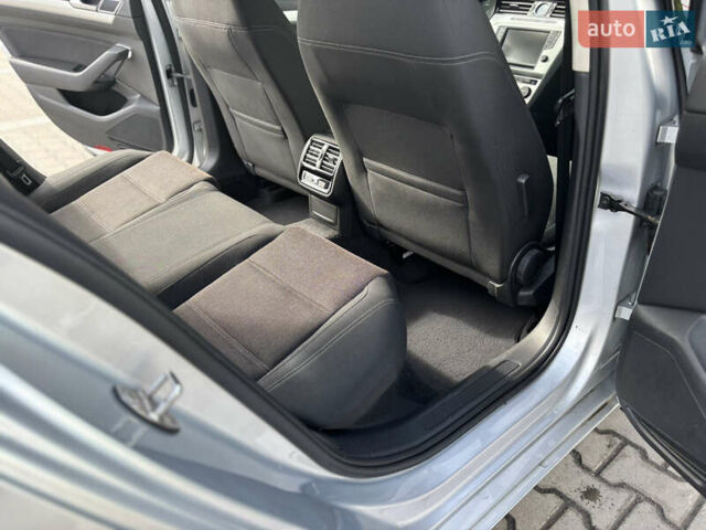 Сірий Фольксваген Пассат, об'ємом двигуна 1.97 л та пробігом 280 тис. км за 15550 $, фото 18 на Automoto.ua