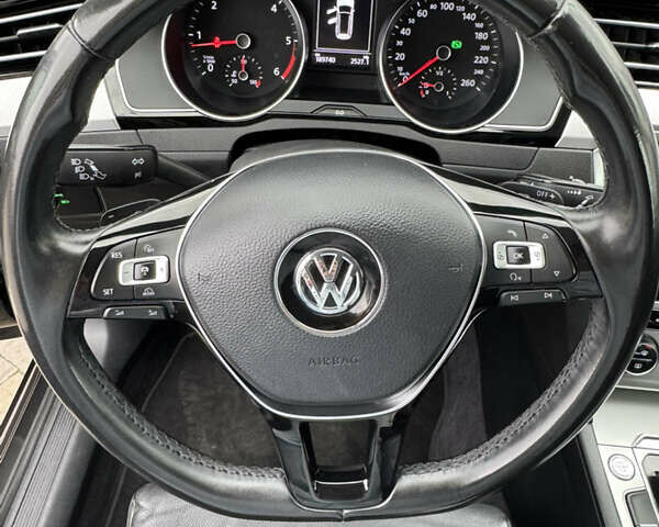 Сірий Фольксваген Пассат, об'ємом двигуна 2 л та пробігом 189 тис. км за 17300 $, фото 34 на Automoto.ua