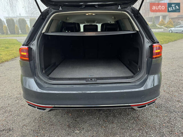 Серый Фольксваген Пассат, объемом двигателя 1.97 л и пробегом 230 тыс. км за 16650 $, фото 36 на Automoto.ua