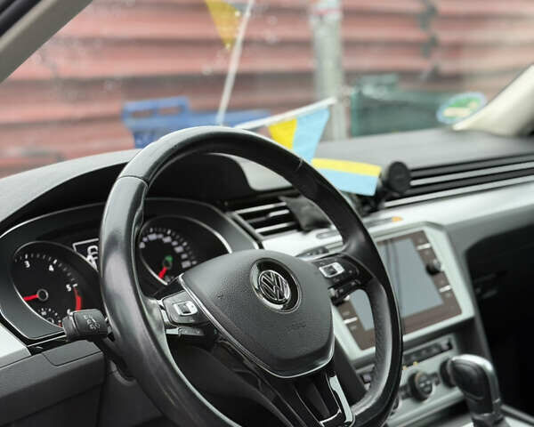 Серый Фольксваген Пассат, объемом двигателя 2 л и пробегом 282 тыс. км за 16500 $, фото 12 на Automoto.ua