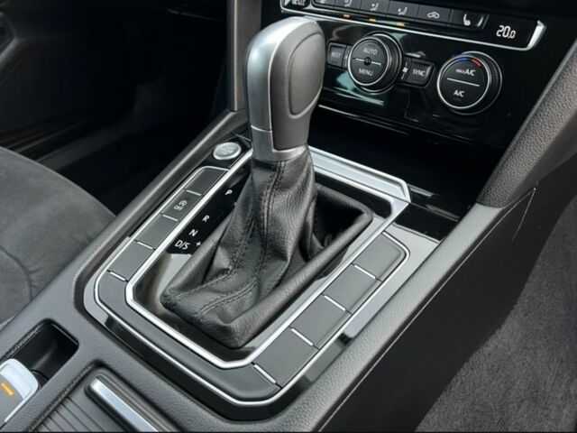 Серый Фольксваген Пассат, объемом двигателя 2 л и пробегом 288 тыс. км за 18700 $, фото 18 на Automoto.ua