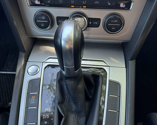 Серый Фольксваген Пассат, объемом двигателя 2 л и пробегом 280 тыс. км за 15999 $, фото 13 на Automoto.ua