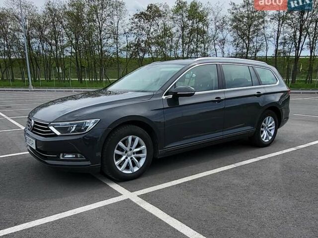 Серый Фольксваген Пассат, объемом двигателя 1.97 л и пробегом 265 тыс. км за 13500 $, фото 4 на Automoto.ua