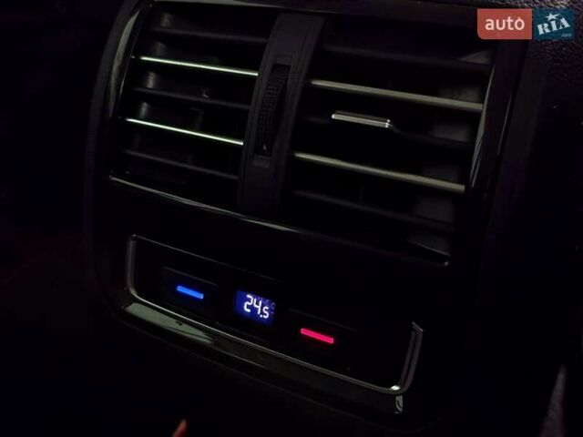 Сірий Фольксваген Пассат, об'ємом двигуна 1.97 л та пробігом 306 тис. км за 16999 $, фото 19 на Automoto.ua