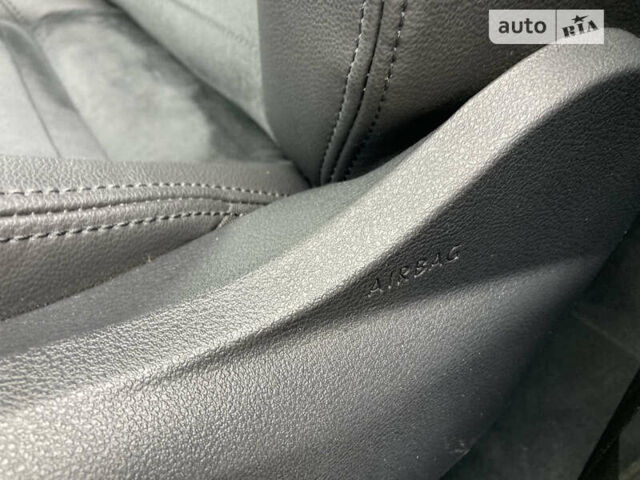 Серый Фольксваген Пассат, объемом двигателя 1.97 л и пробегом 180 тыс. км за 20500 $, фото 29 на Automoto.ua