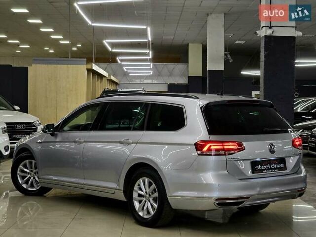 Сірий Фольксваген Пассат, об'ємом двигуна 1.97 л та пробігом 306 тис. км за 16999 $, фото 8 на Automoto.ua