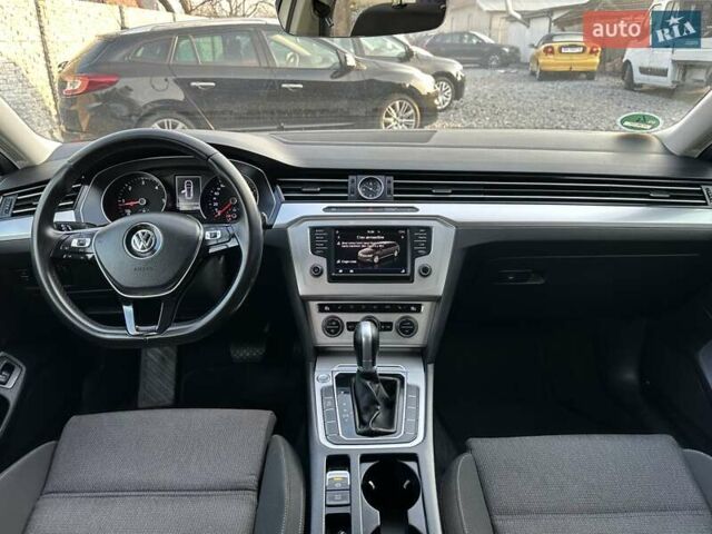 Серый Фольксваген Пассат, объемом двигателя 2 л и пробегом 269 тыс. км за 15850 $, фото 77 на Automoto.ua