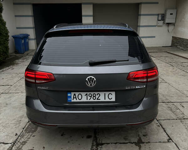 Серый Фольксваген Пассат, объемом двигателя 1.97 л и пробегом 249 тыс. км за 16500 $, фото 5 на Automoto.ua