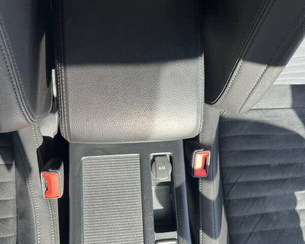 Серый Фольксваген Пассат, объемом двигателя 1.97 л и пробегом 266 тыс. км за 18950 $, фото 32 на Automoto.ua