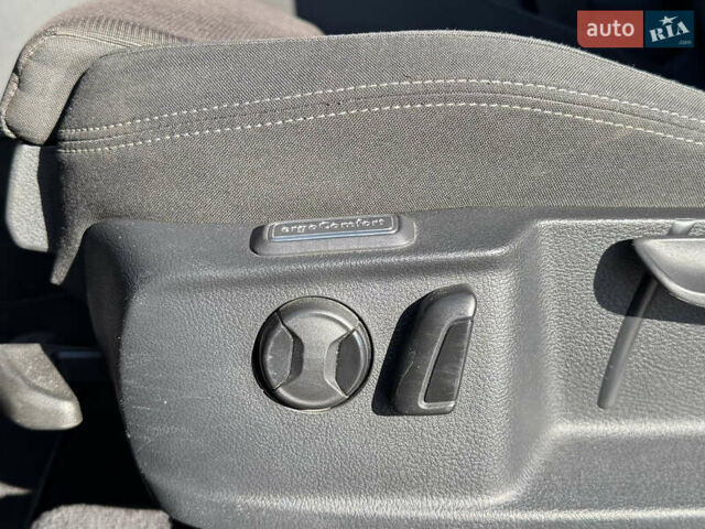 Серый Фольксваген Пассат, объемом двигателя 2 л и пробегом 328 тыс. км за 15800 $, фото 25 на Automoto.ua