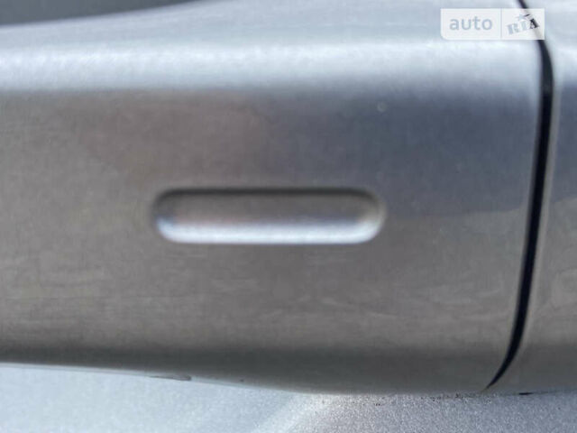 Серый Фольксваген Пассат, объемом двигателя 1.97 л и пробегом 180 тыс. км за 20500 $, фото 9 на Automoto.ua