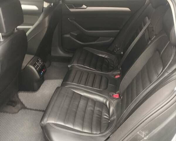 Серый Фольксваген Пассат, объемом двигателя 2 л и пробегом 300 тыс. км за 16600 $, фото 22 на Automoto.ua